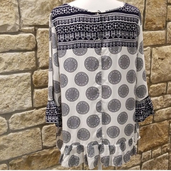Crown & Ivy Navy White Flowy Top Owl Print Size 0X Plus - Picture 3 of 6